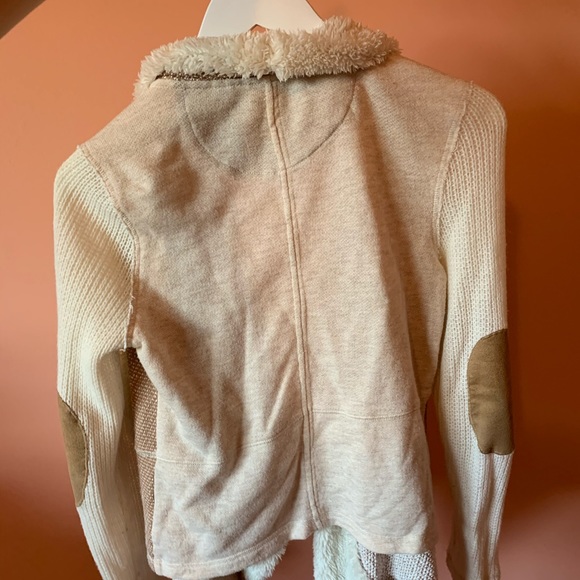 SATURDAY SUNDAY FAUX-FUR CARDIGAN - Picture 2 of 4